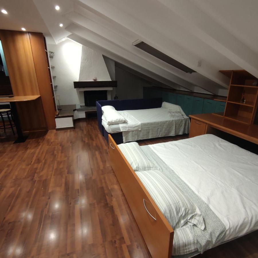 Loft Mansardato Monza Esterno foto