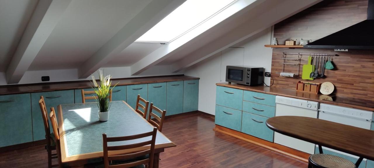 Loft Mansardato Monza Esterno foto